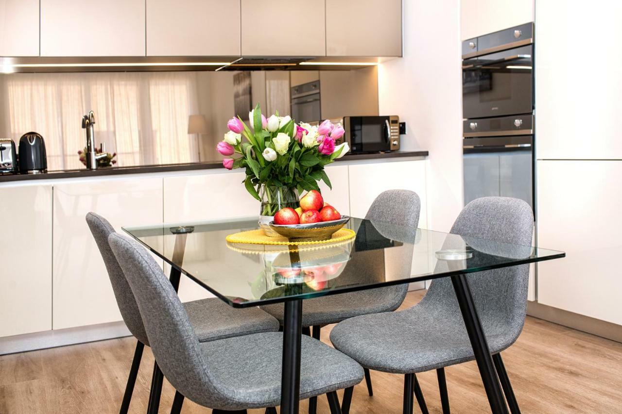 Silver Apartment Kew Bridge London ภายนอก รูปภาพ